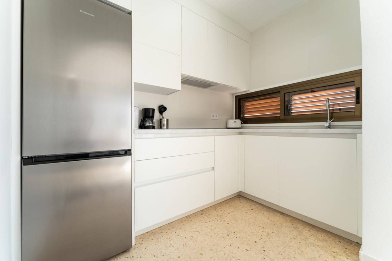 Apartamento entero, Ct 288 Al - Faro's Retamar Cuddly Nest for 2 in Retamar, Almería