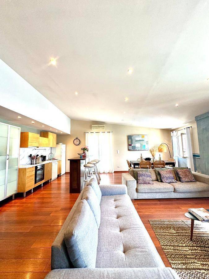 Gîte pour 6 personnes, avec vue et terrasse, animaux acceptés dans Office De Tourisme De Calvi