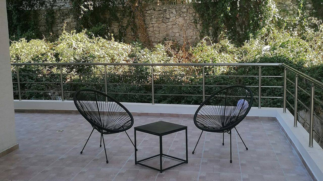 Appartamento intero, Appartamento vacanze per 3 persone con terrazza in Saranda, Valona