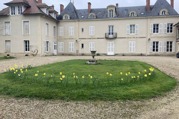 Château pour 18 personnes, avec jardin dans le Cher