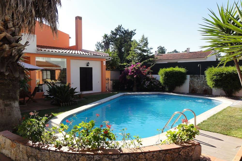 Villa Pinhal privaten Pool-10min von Portinho da Arrábida Strand- Free Wifi in Setúbal, Naturpark Arrábida