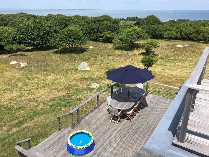 Vacation rental for 8 people, with yard, with pets in Martha's Vineyard