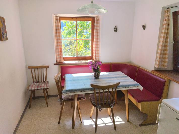 Hel lägenhet, Apartment 'Rosengarten Mitterbirbach' with Mountain View, Private Terrace and Wi-Fi in Sankt Pankraz, Ortler Alps