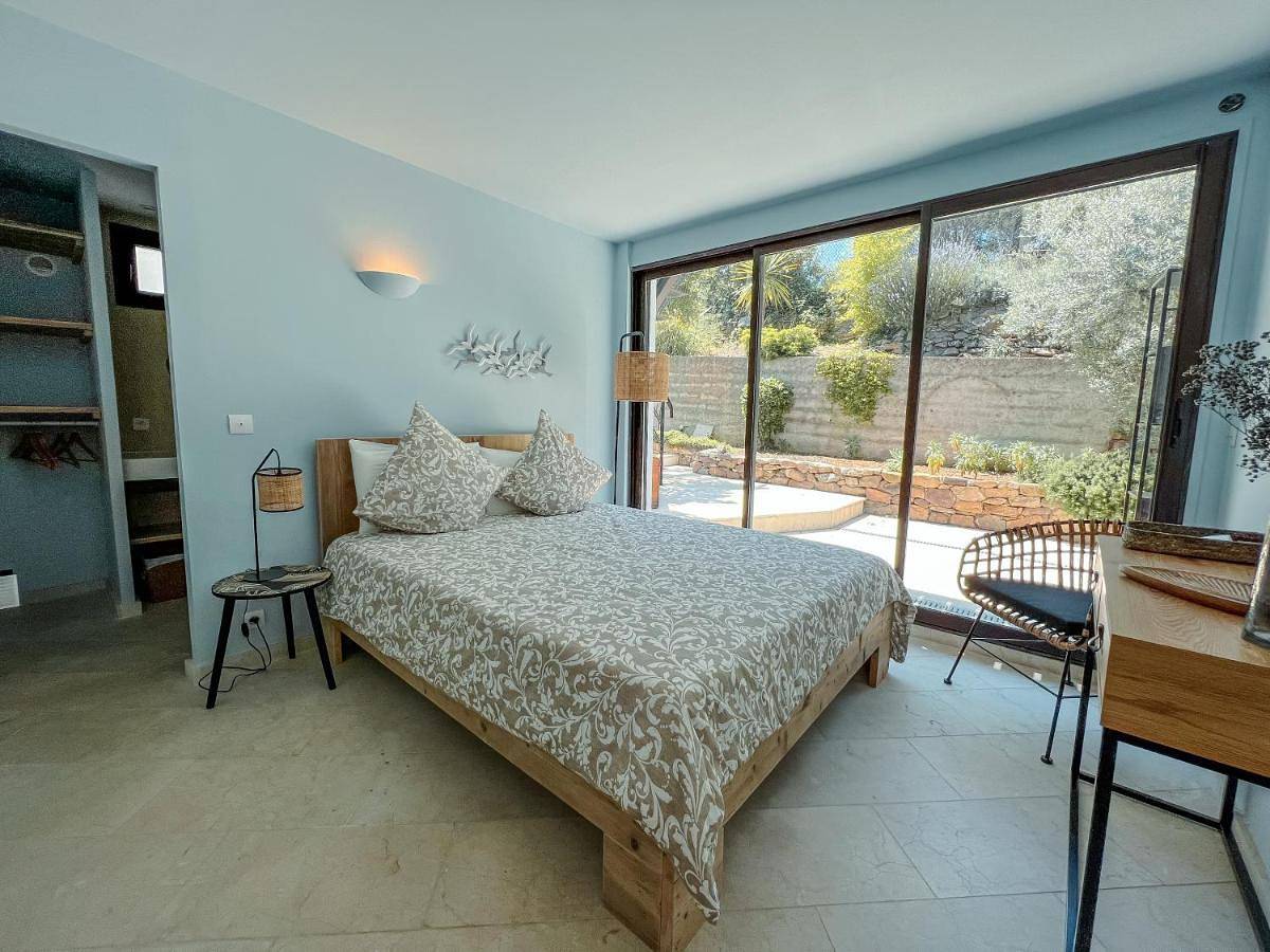 "Grand Bleu" Villa direkt am Meer in Les Sablettes, La Seyne-sur-Mer