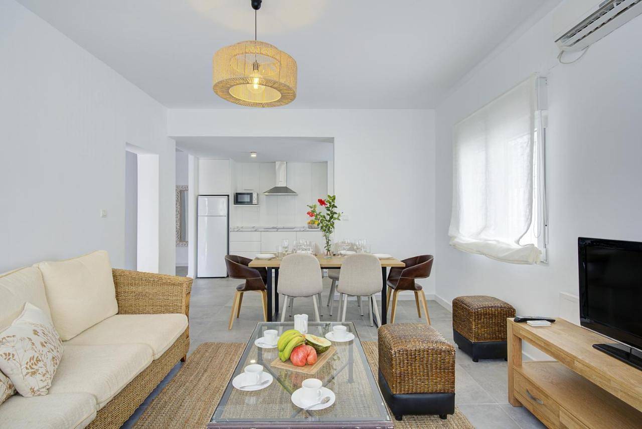 Four-Bedroom House in Calahonda, Motril