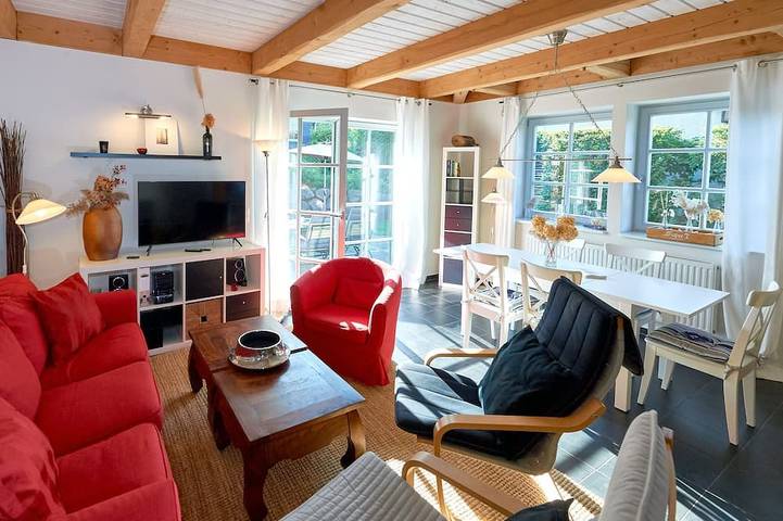 Ferienhaus für 6 Personen, mit Terrasse und Garten