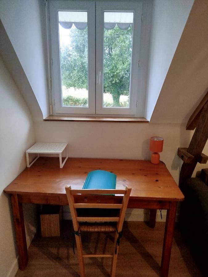 Gîte pour 2 personnes, avec terrasse et vue à Landévant - 2