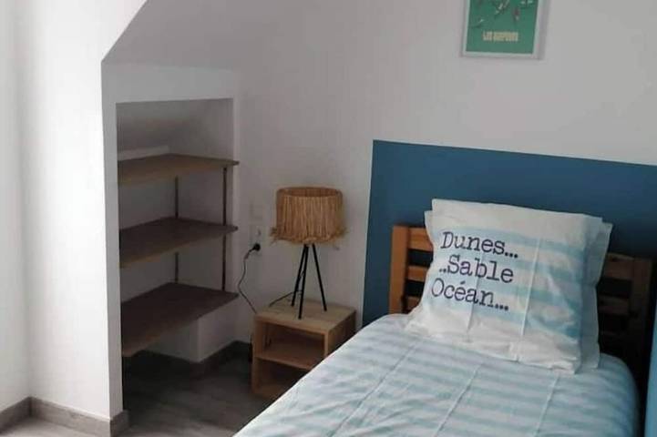 Location de vacances pour 6 personnes, avec terrasse et jardin à Camlez - 3
