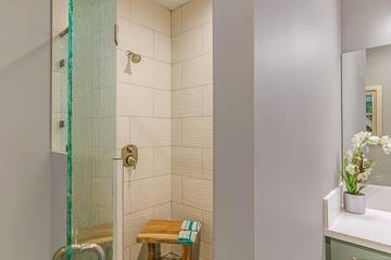 Vacation House for 8 Guests in Koloa, Kauai, Picture 2