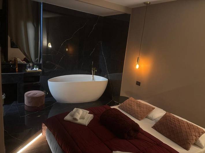 Chambre d’hôte pour 7 personnes, avec jardin et jacuzzi à Aci Castello - 2