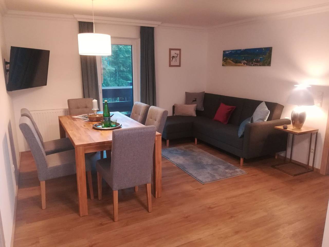 Ganze Ferienwohnung, Apartmenthaus Waldhorn - Fewo - Apartment für 2 Personen 42m² mit Balkon - Ii in Sankt Wolfgang im Salzkammergut, Salzkammergut