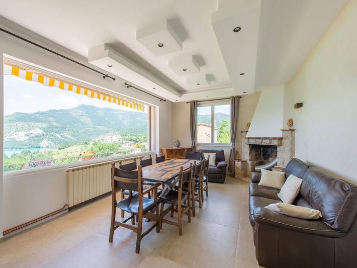 Country House in Saint-Julien near Verdon Park in Saint-Julien-du-Verdon, Castellane und Umgebung