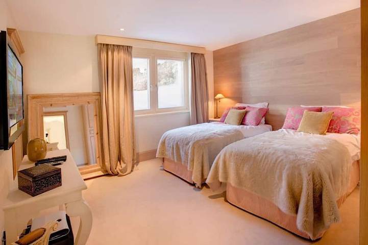 Chalet für 12 Personen, mit Whirlpool und Balkon sowie Sauna und Garten in Zermatt - 4