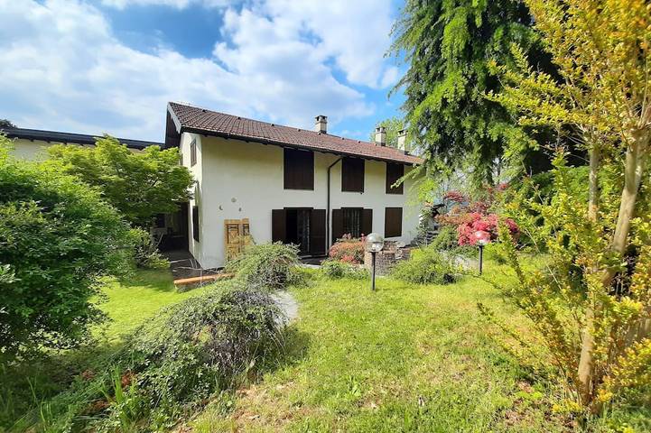Ferienhaus für 8 Personen, mit Garten in Luganer See (Lombardei)
