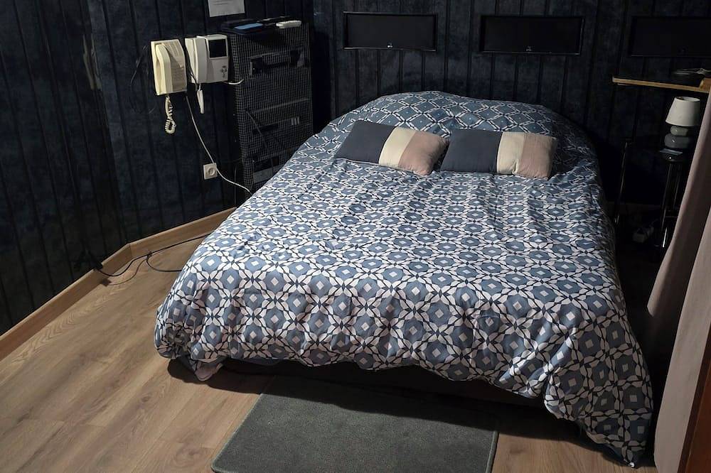 Appartement entier, Gite de 103 m² au borde de mer Etaples le Touquet billard baby foot home cinéma in Étaples, Région de Montreuil
