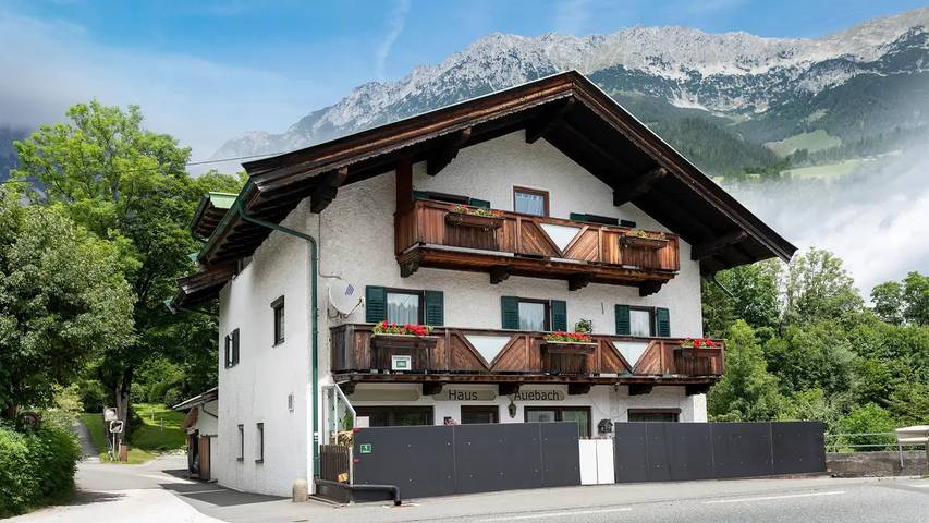 Ferienwohnung für 4 Personen, mit Garten und Balkon in Ellmau