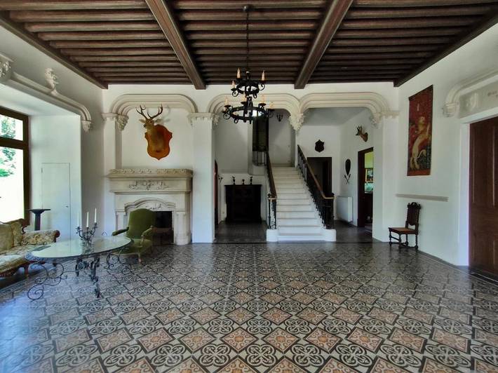 Location de vacances pour 15 personnes, avec terrasse ainsi que vue et jardin à Chaptuzat - 4