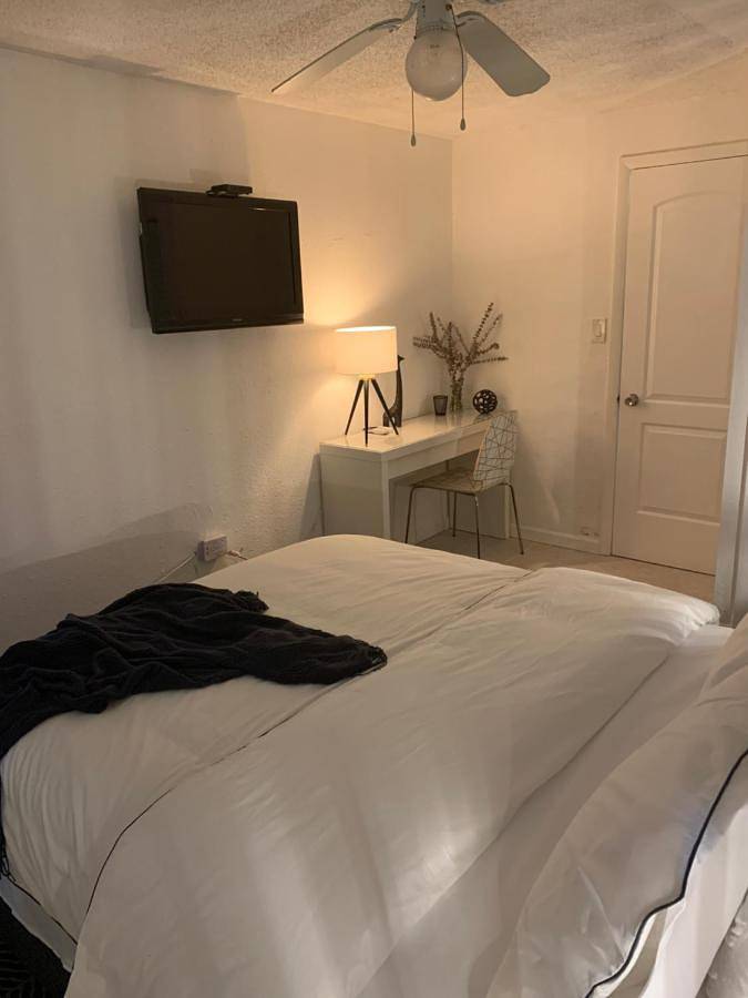 Maison d’hôte pour 2 personnes, avec jardin ainsi que vue et terrasse à Miami - 4