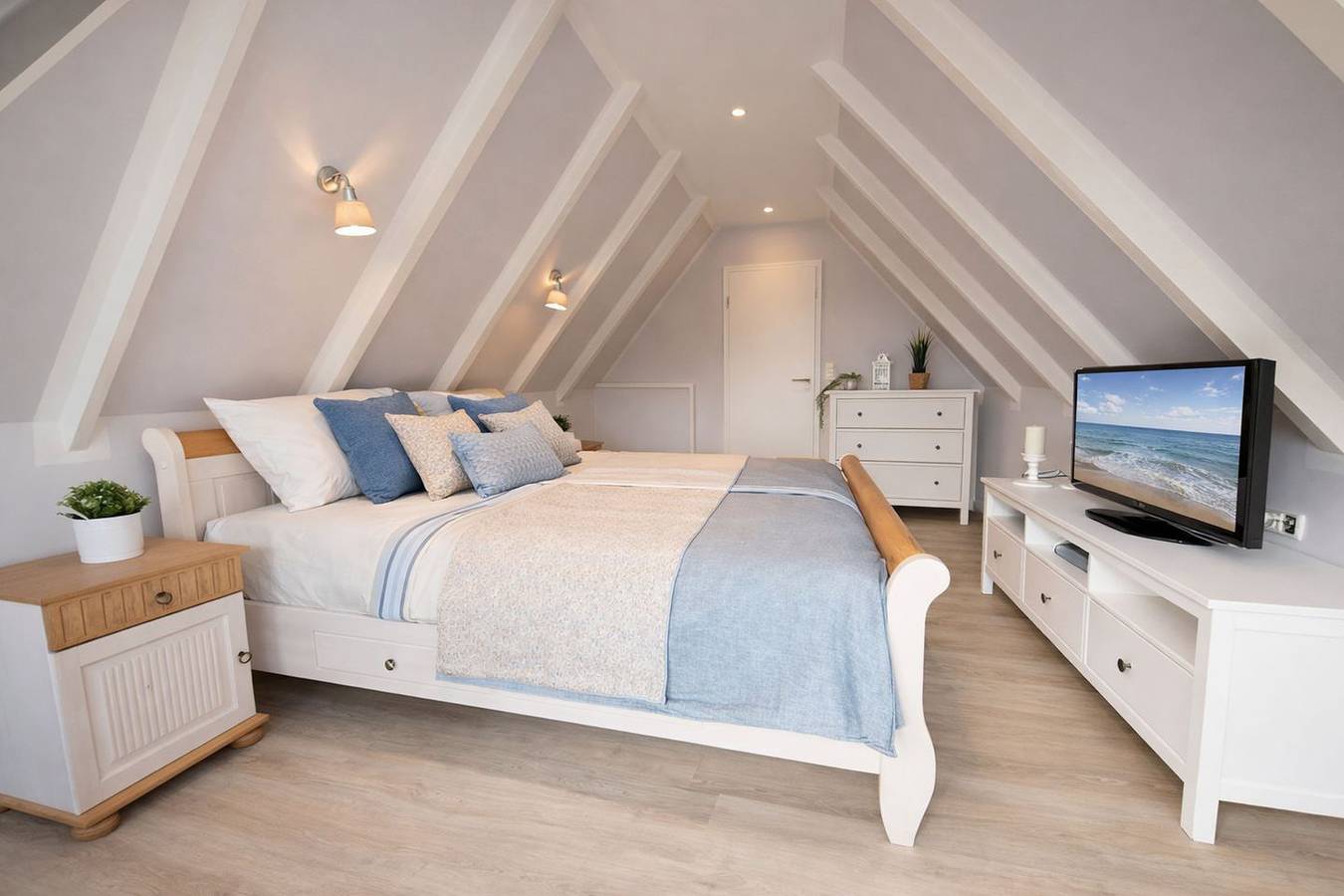 Ferienhaus Lüttje Strandhuus in Horumersiel mit überdachter Terrasse und Garten in Horumersiel, Wangerland