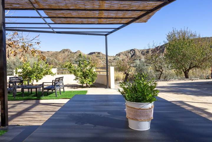 Apartamento de vacaciones para 10 personas, con jardín en Alpujarras - 2