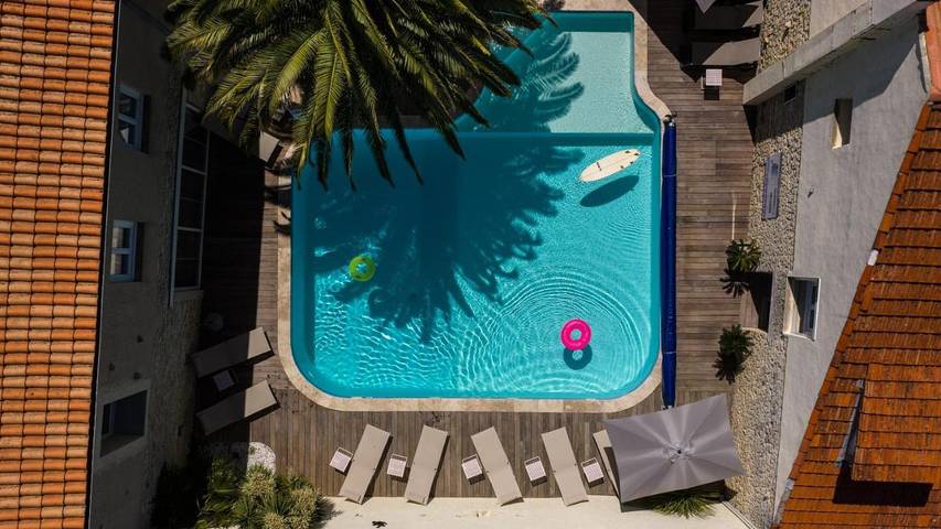 Hôtel pour 2 personnes, avec Terrasse ainsi que Jardin et Piscine