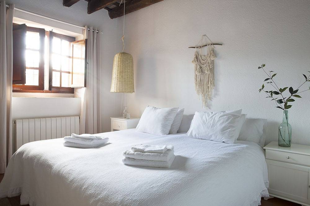 Luxury 10 to 12Br Estate near Sitges · Pool · Ideal for in Platja del Cellerot (Sitges), Sitges