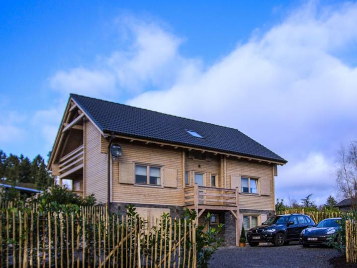 Location de vacances pour 9 personnes, avec sauna ainsi que balcon et jardin dans Petite Somme