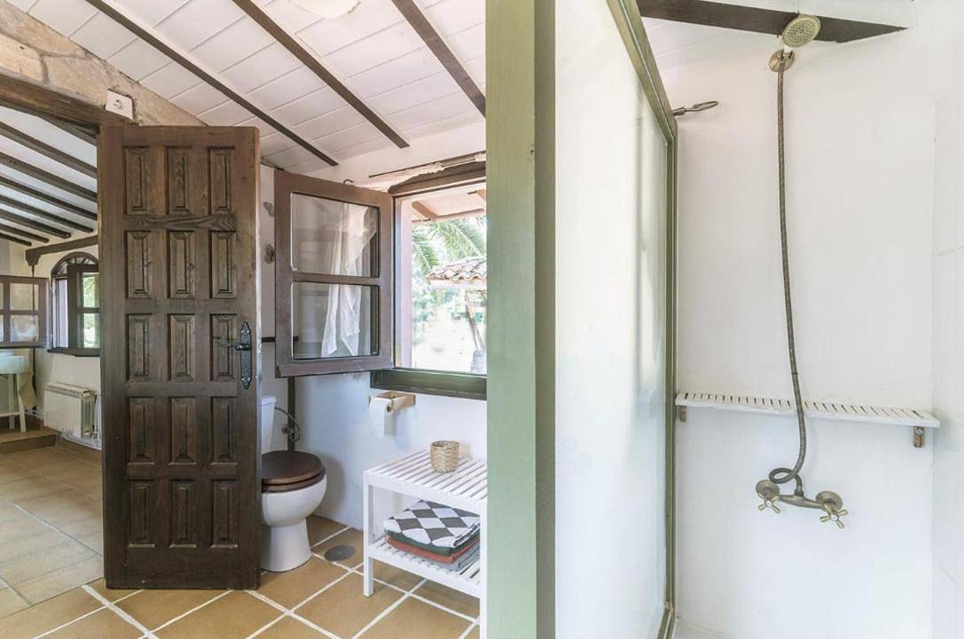 Five-Bedroom House in Caravia, Costa Verde