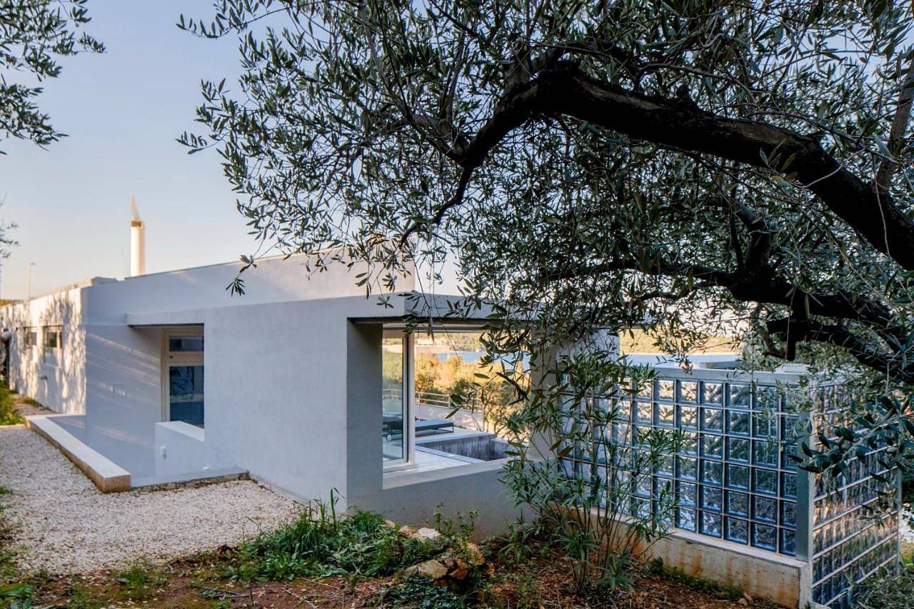 Two-Bedroom Villa in Vis Stadt, Split-Dalmatien