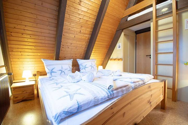 Ferienhaus für 5 Personen, mit Terrasse und Garten in Butjadingen - 3