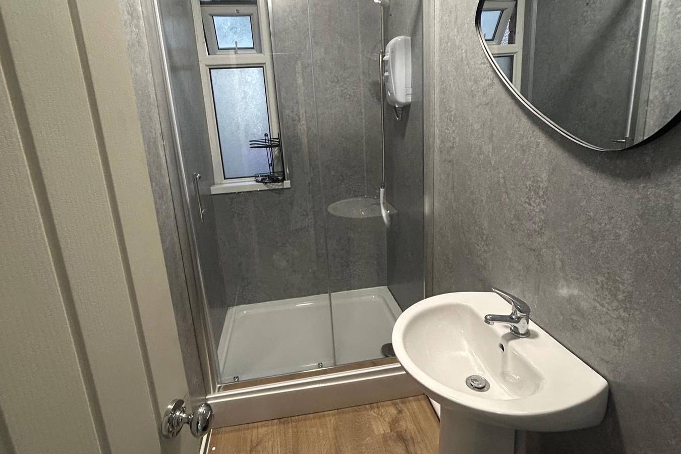 4 Bedroom House, Sleeps 7 - Pet Friendly & Wifi in Swansea, Région de Swansea