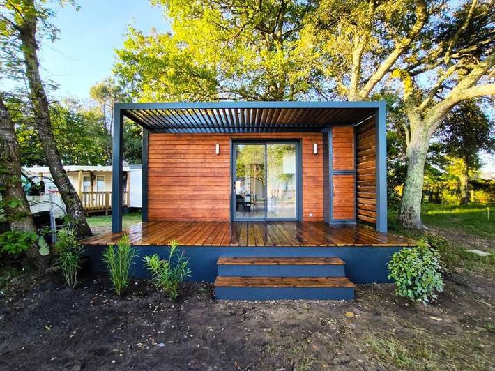 Location de vacances pour 6 personnes, avec terrasse ainsi que jardin et piscine, animaux acceptés à Herm - 2