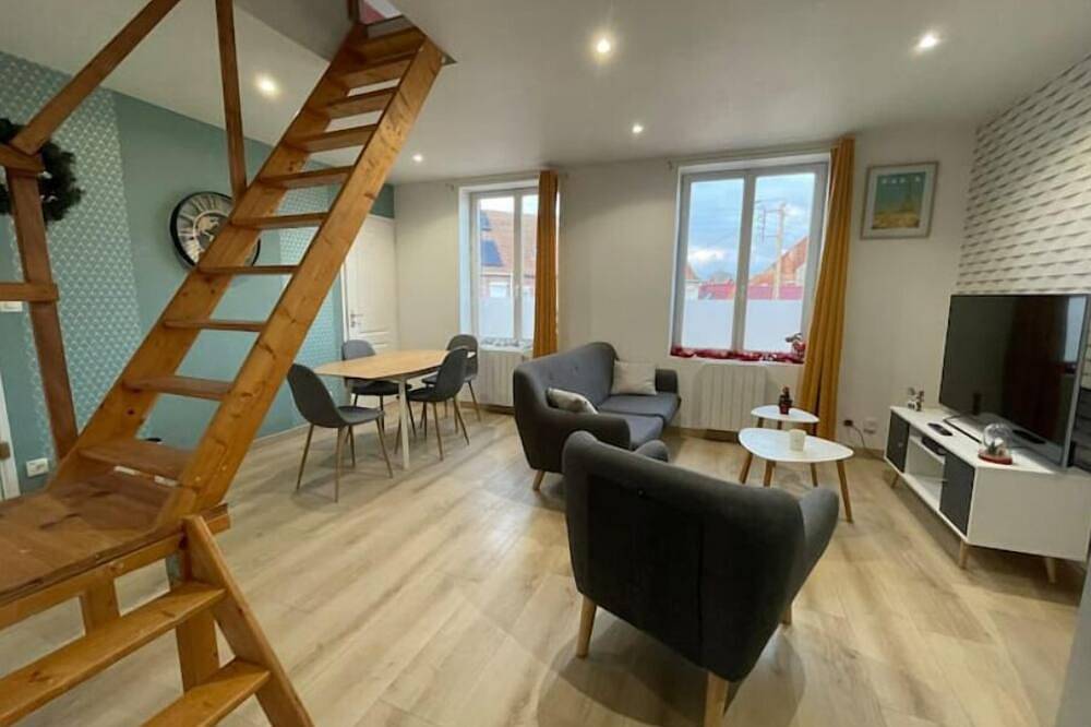 Appartement entier, Gîte Le Duplex - 5min de la gare vers Lille-Lens-Arras in Phalempin, Région de Lille