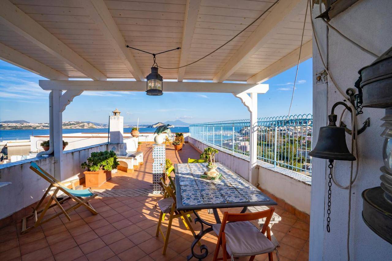 Double Room in Spiaggia delle Grotte, Procida