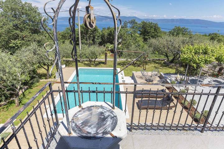 Ferienhaus für 8 Personen, mit Garten und Balkon, mit Haustier