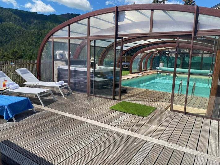 Hôtel pour 4 personnes, avec jardin et piscine ainsi que sauna et vue, animaux acceptés dans Auron - 4