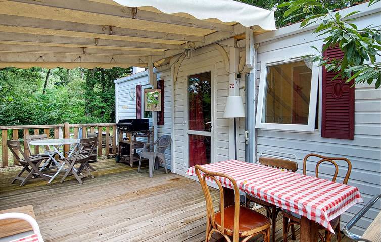 Mobil home pour 4 personnes, avec terrasse ainsi que piscine et jardin à Saint-Paul-lès-Dax - 4