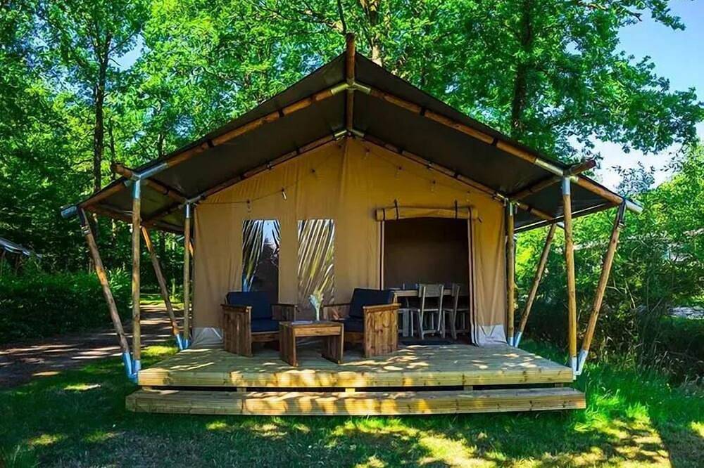 Slow Lodge - 2 Chambres sans sanitaire 5 personnes in Sillé-le-Guillaume, Parc naturel régional Normandie-Maine