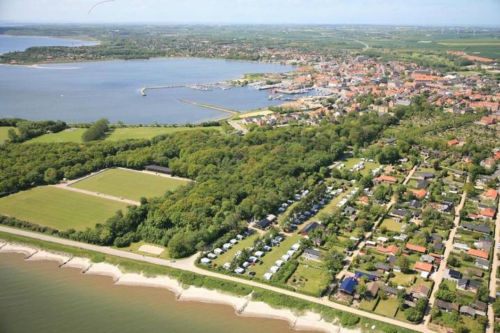 Camping für 8 Personen, mit Terrasse, mit Haustier in Dänemark
