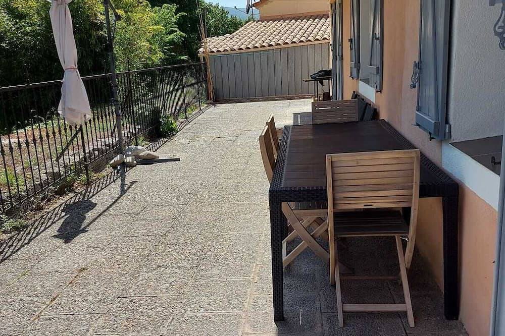 Entire apartment, Appart 110m2 plain pied à Castellane/gorges du verdon in Castellane, Verdon Regional Natural Park