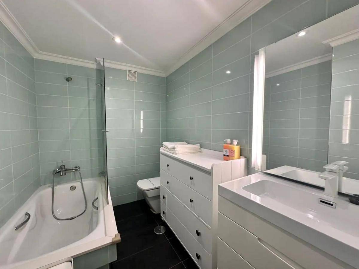 Apartamento entero, Atico en la playa de Canido - Homey Galicia in Praia do Xunqueiro (Vigo), Vigo