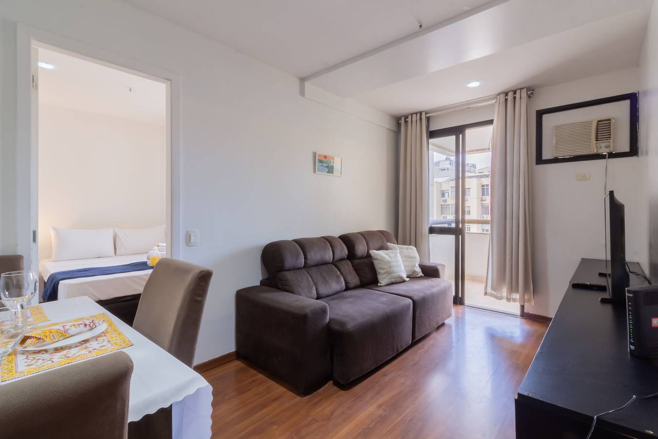 Entire apartment, 12 minutes from Copacabana Beach | Pl708 in Copacabana, Rio de Janeiro