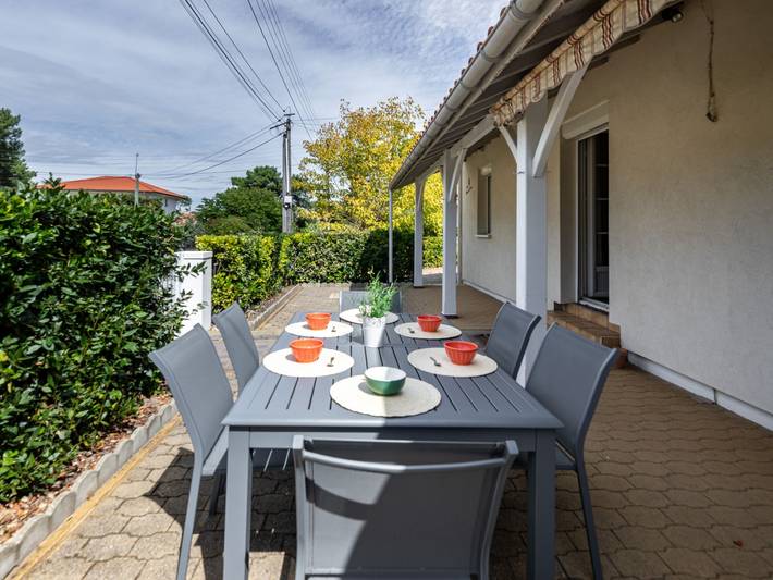 Location de vacances pour 6 personnes, avec terrasse et jardin dans Plage De La Savane - 4
