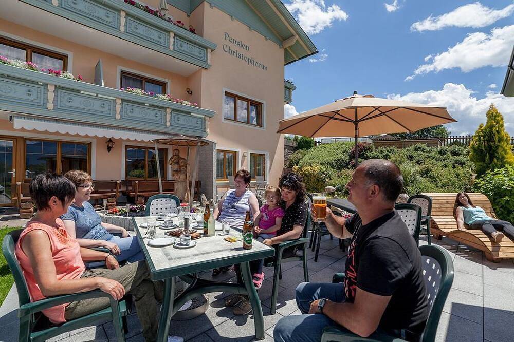 Einzelzimmer mit Du/wc, Balkon - Pension Christophorus in Millstatt, Oberkärnten