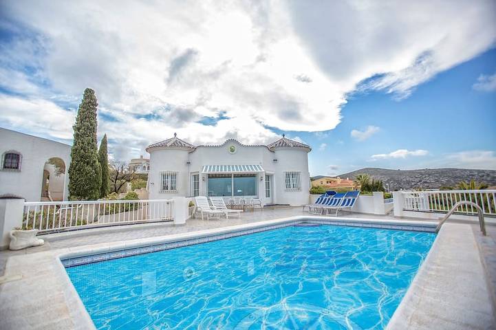 Villa for 12 people, with terrace and garden in Peñiscola
