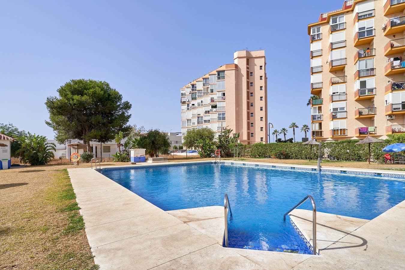 Ganzes Studio, Studio 'El Faro 2' mit Meerblick, Wlan und Klimaanlage in Torrox Costa, Torrox