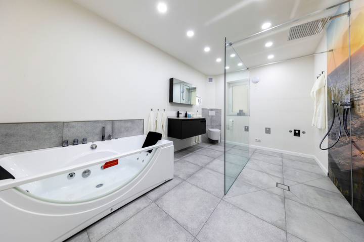 Ferienwohnung für 10 Personen, mit Whirlpool und Sauna sowie Garten in Langenhorn - 2