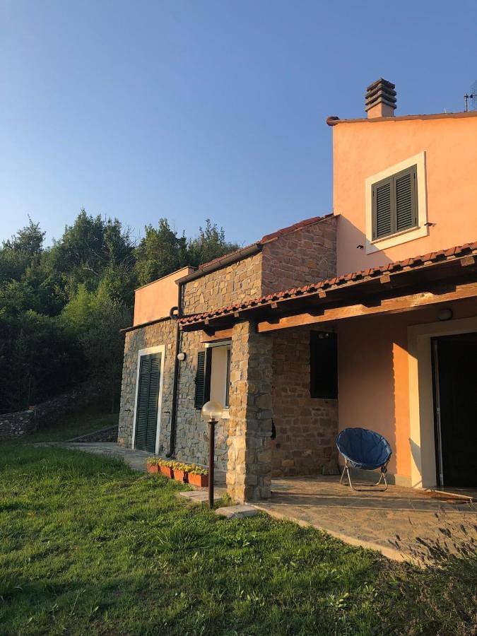 Casa vacanza per 11 persone, con panorama e terrazza nonché giardino - 1