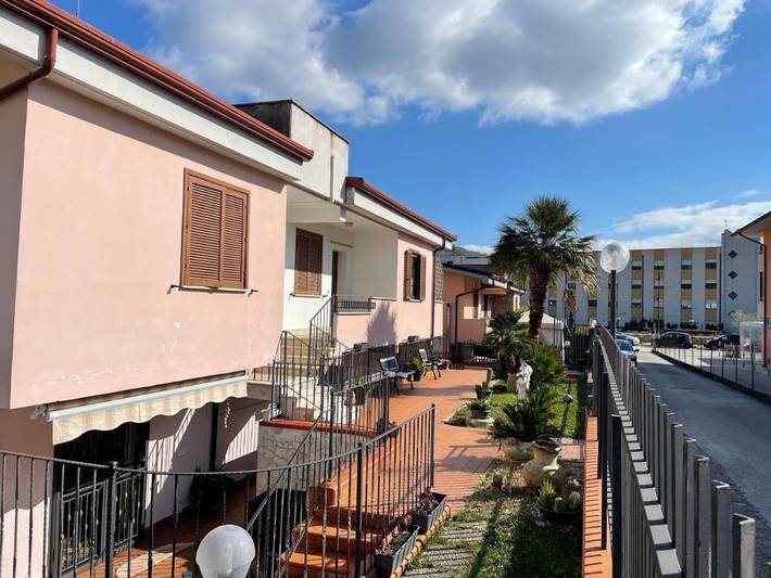 Villa per 8 persone, con Balcone e Giardino in Molise