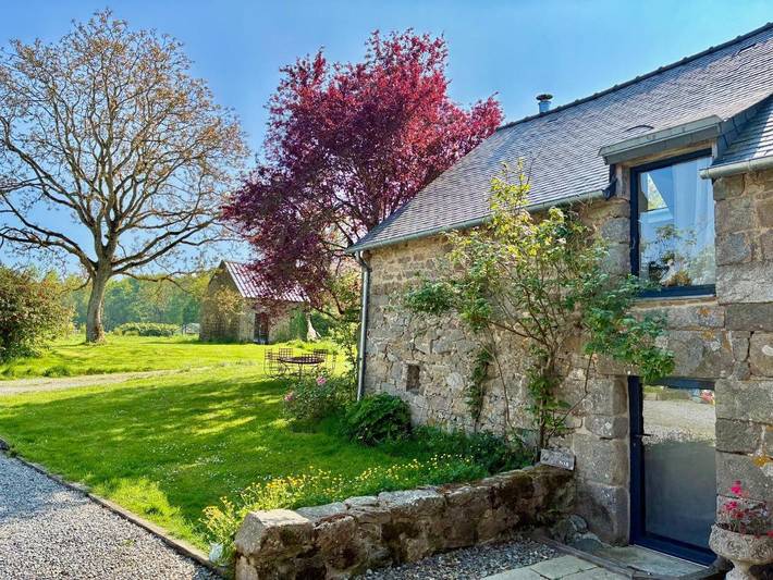 Location de vacances pour 2 personnes, avec vue et jardin à Combourg - 2